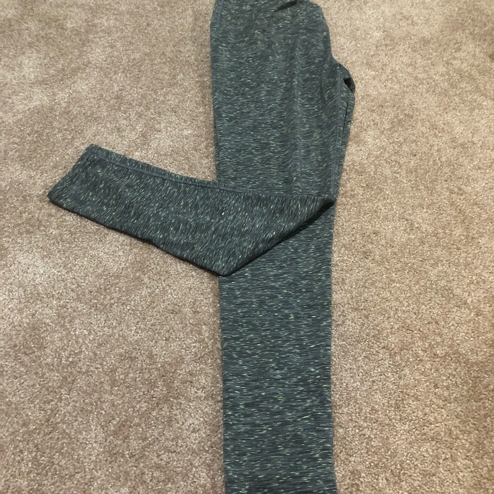 Heather Grey/Green Leggings